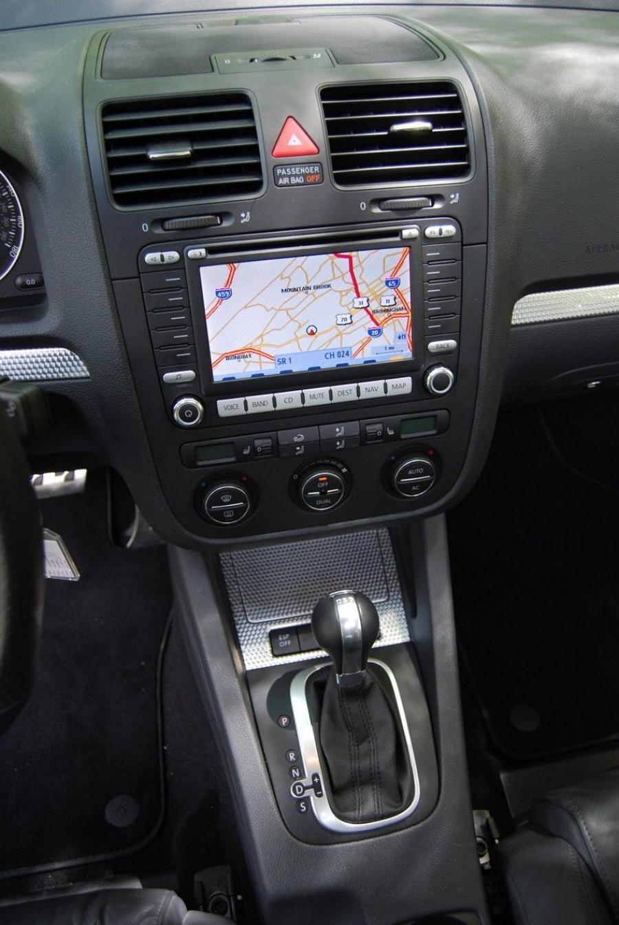  Volkswagen Golf R32 2008 года  (фото 24 из 62)